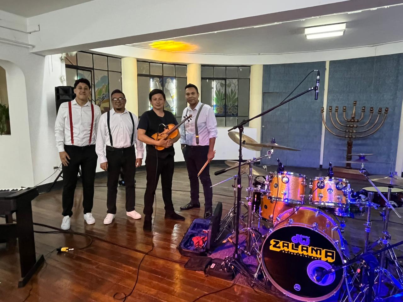 Yovel Klezmer Band en concierto